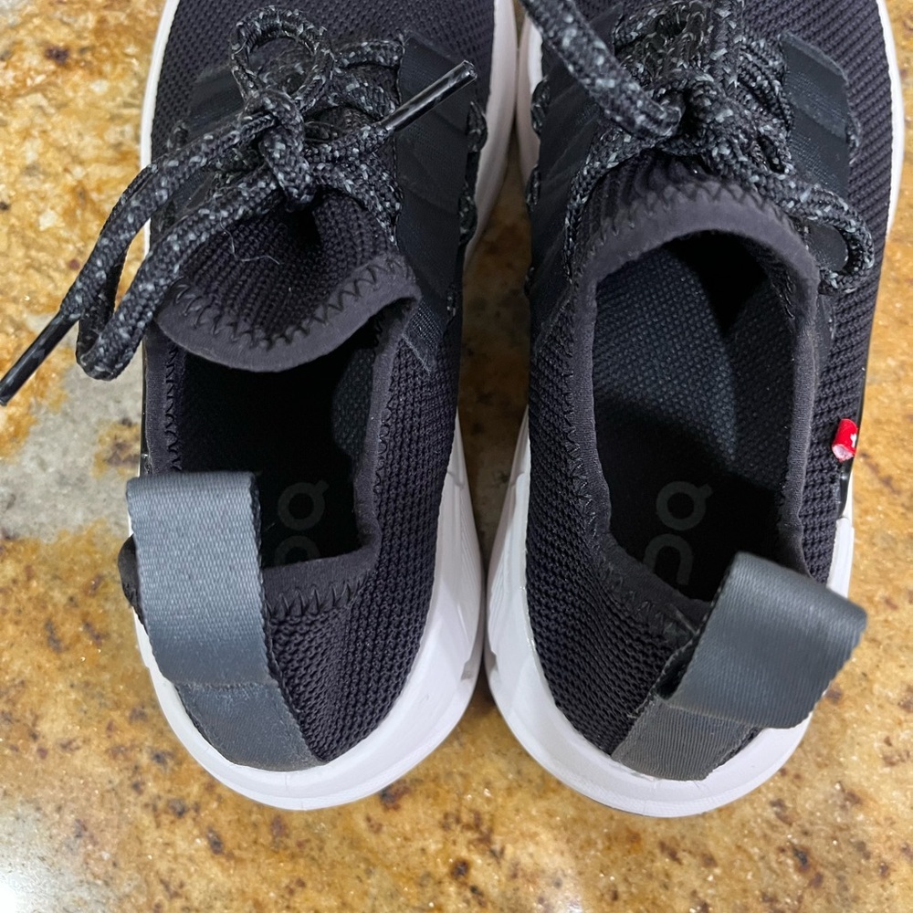 On Cloudeasy Size 5 - image 5